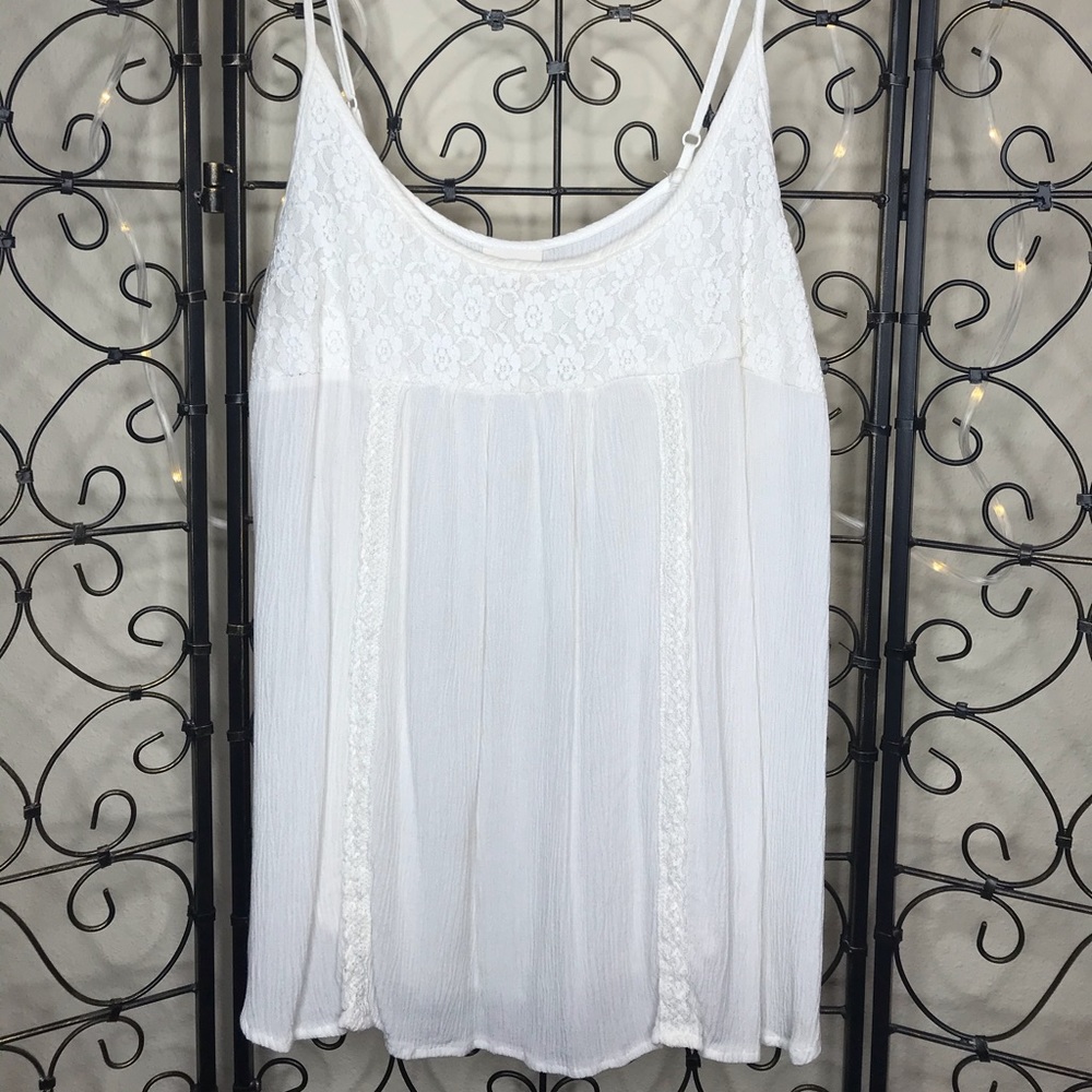 Cream colored tank top with lace detailing